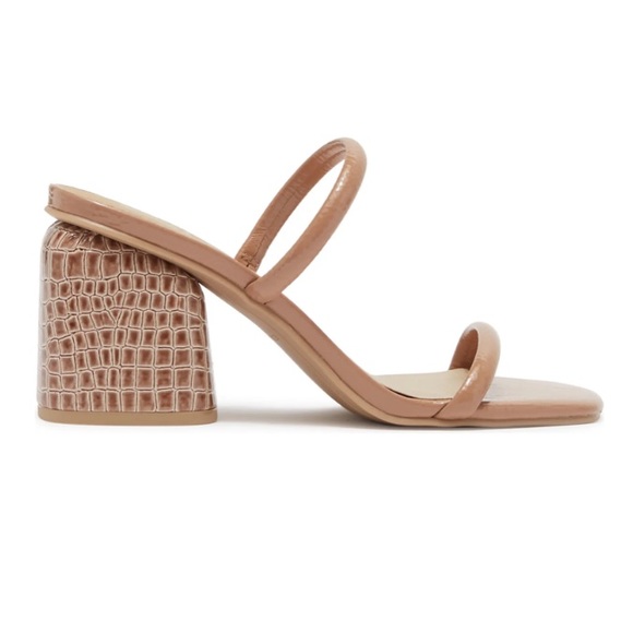 Dolce Vita Block Heel Sandals New with Box
CAFE CROCO PRINT STE, Size 8 - Picture 4 of 7